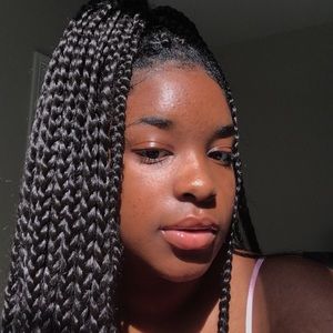 Meet your Posher, Danielle